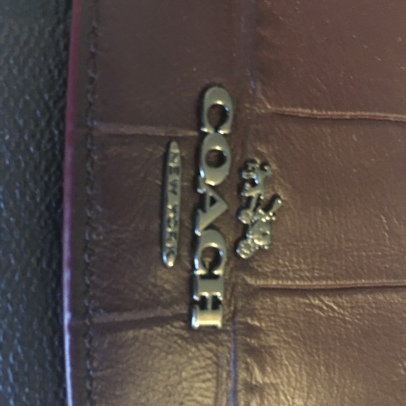 Brand New COACH Wallet! - Picture 2 of 3